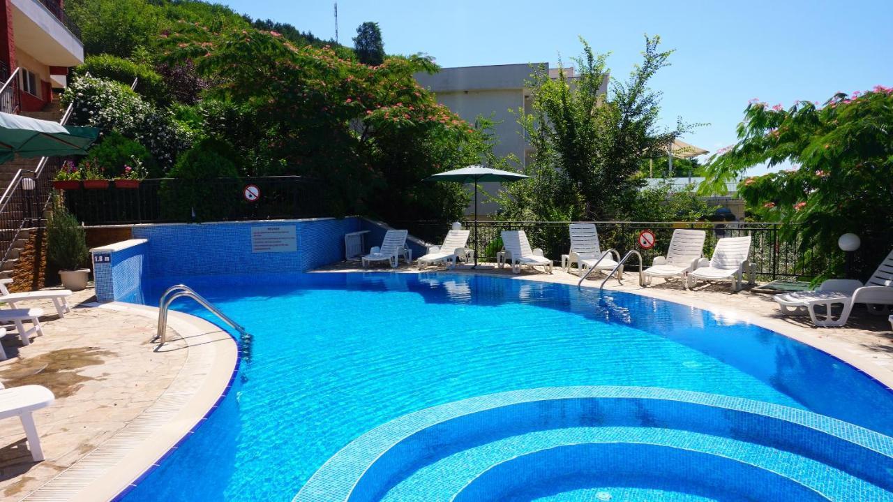 Апартаменти Свети Георги - Saint George Apartments Kavarna Esterno foto