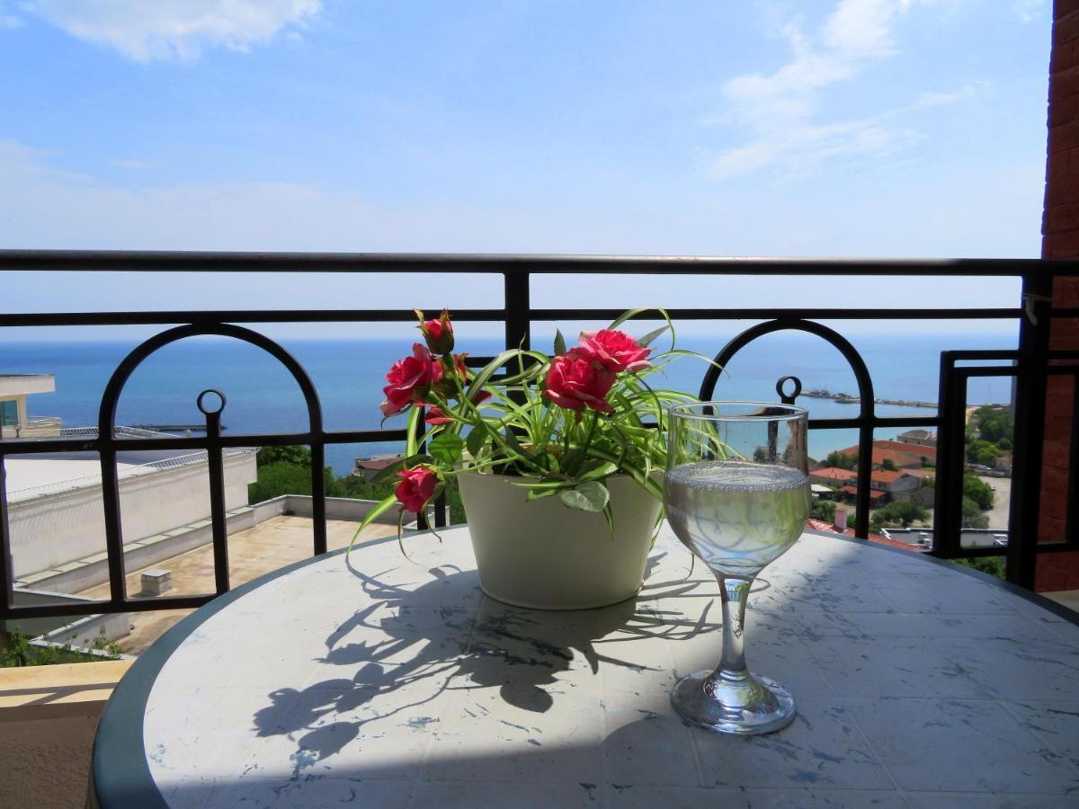 Апартаменти Свети Георги - Saint George Apartments Kavarna Esterno foto