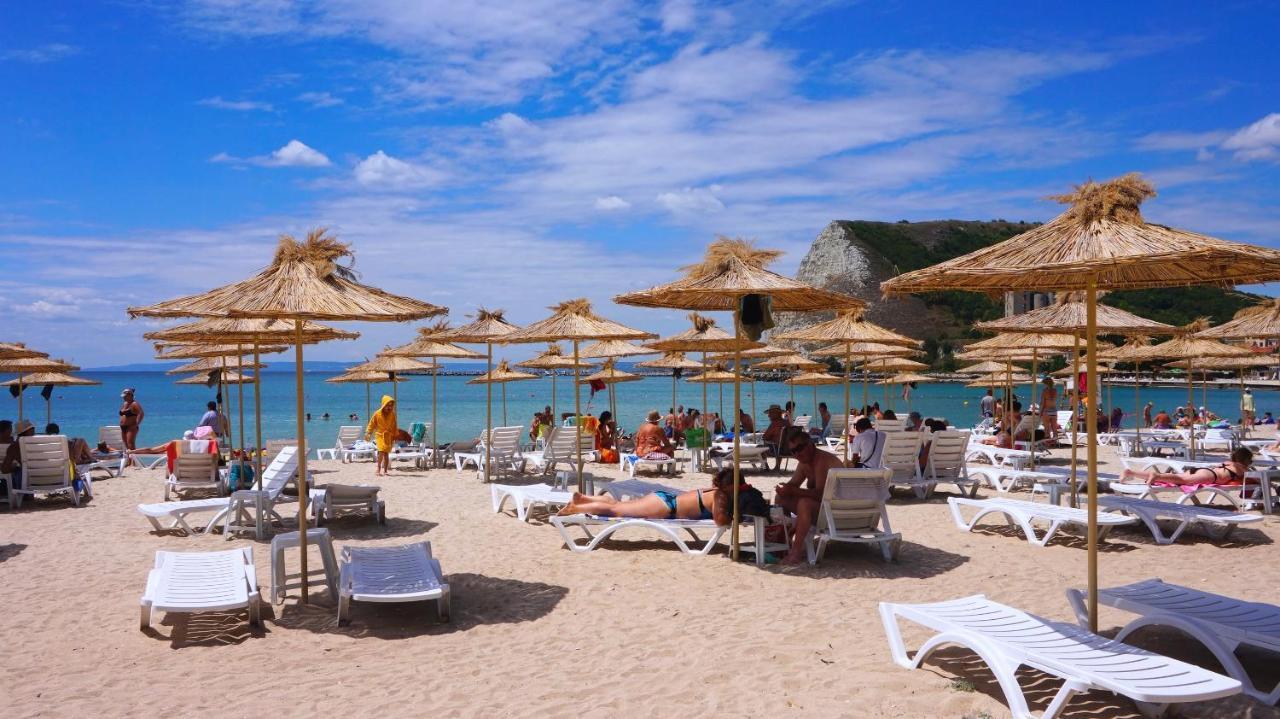 Апартаменти Свети Георги - Saint George Apartments Kavarna Esterno foto
